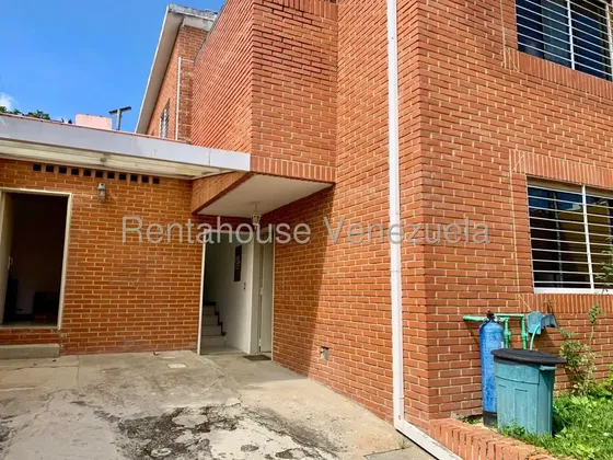 Oficina En Venta Urb. La Trinidad, Caracas