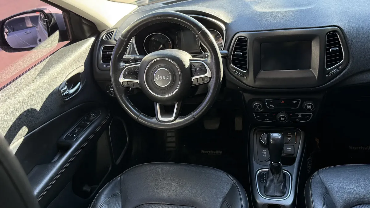 Jeep Compass 2.4 Longitude Plus 4X45546776842371174412