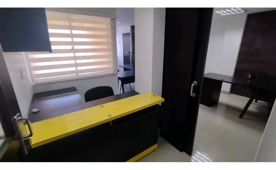 Se Vende Y Se Arrienda Oficina En El Centro