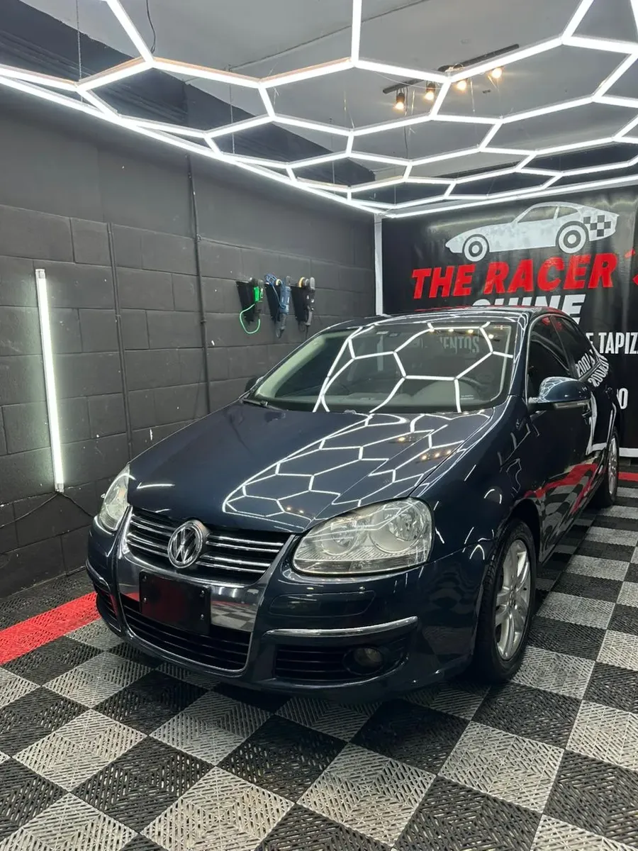 Volkswagen Vento 2.5 Luxury Wood Tiptronc 170cv