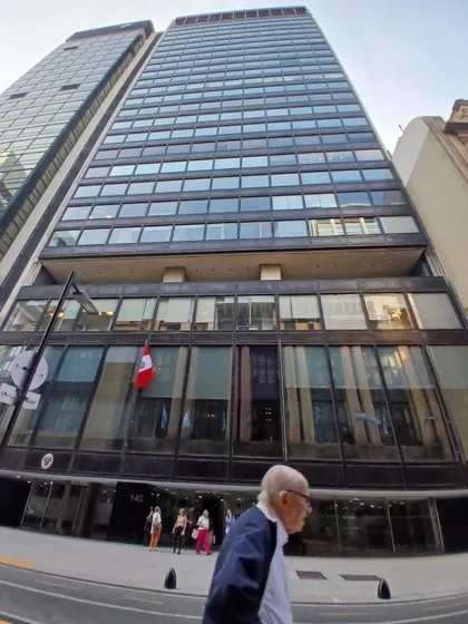 Piso De Oficinas 