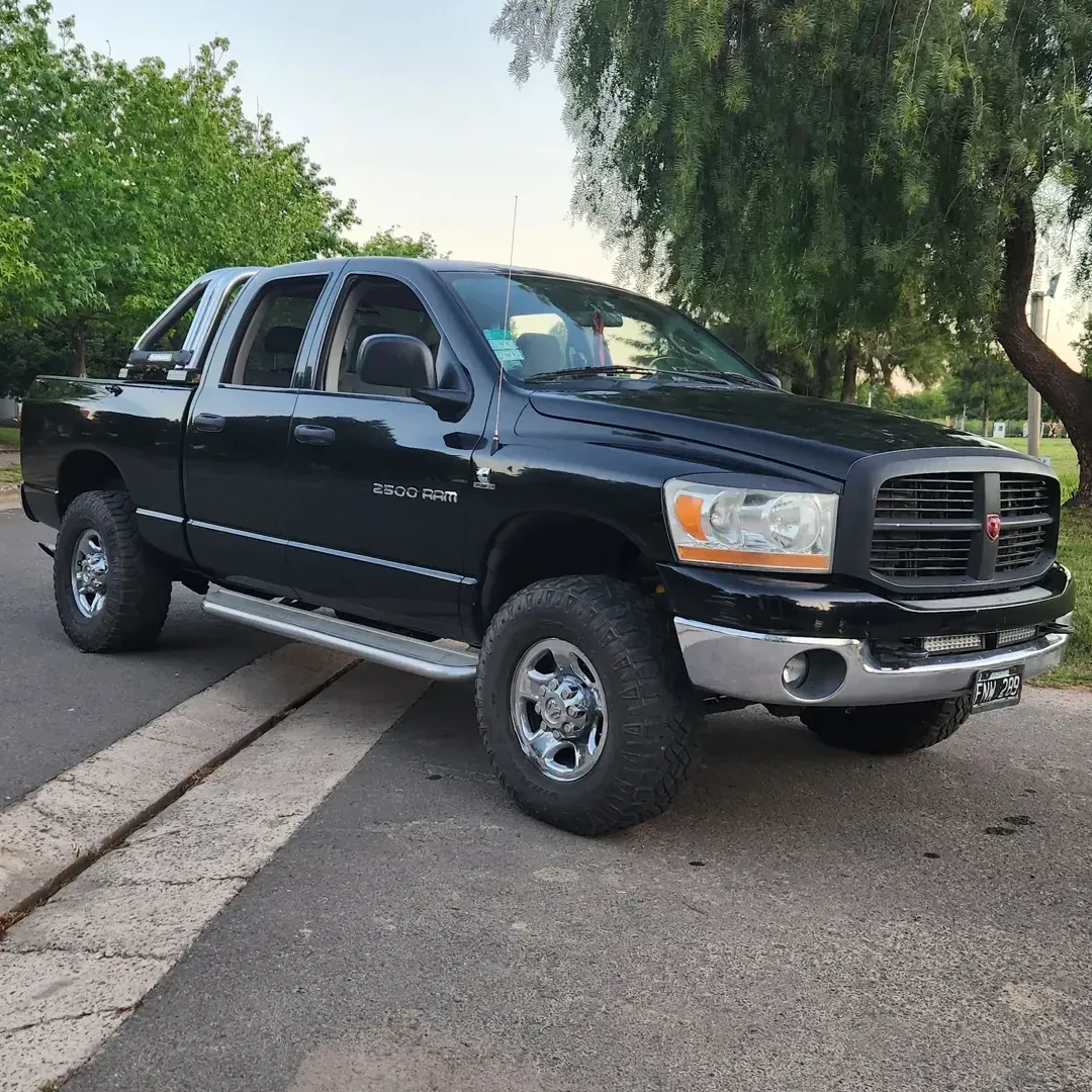 Dodge Ram 5.9 2500 I D/Cab 4x4