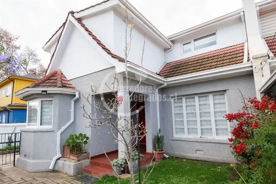 Venta Casa 5 Dorm, Viña Del Mar, Jardin Y Estacionamientos