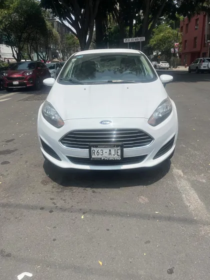 Ford Fiesta 1.6 Se Sedan At
