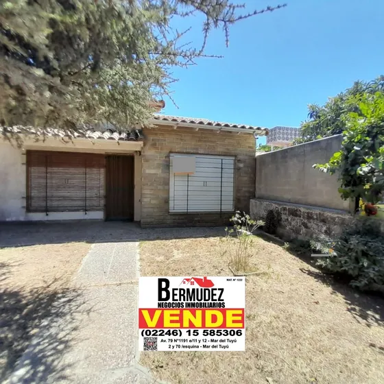 Venta Casa De3 Ambientes En Mar Del Tuyu Calle 4 Esq 61 Con Gas Natural!!
