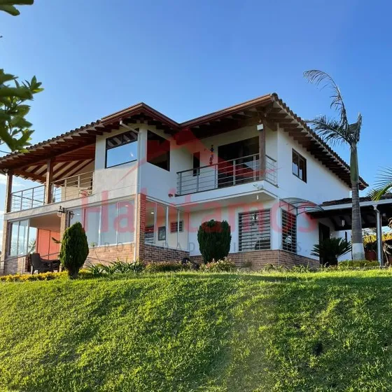 Casa-finca En Venta En Carmen De Viboral - Vereda Cristo Rey Cod 68244