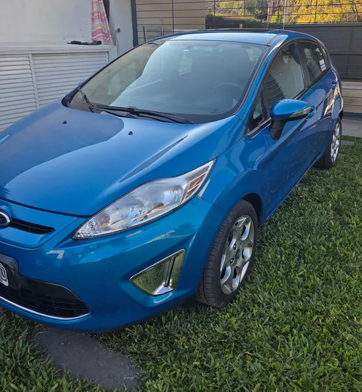 Ford Fiesta Kinetic 1.6 Titanium 120cv