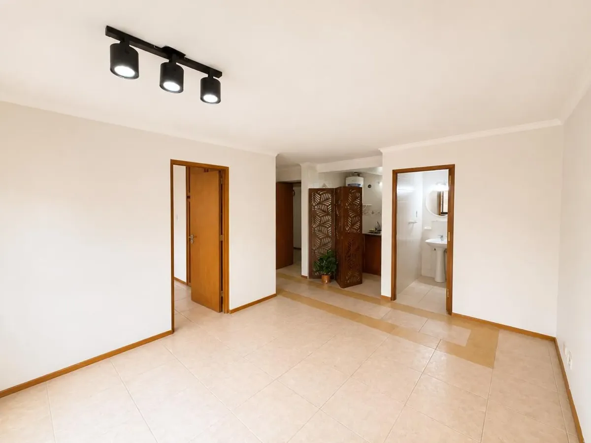 Office for Rent on Callejón Lemos, City