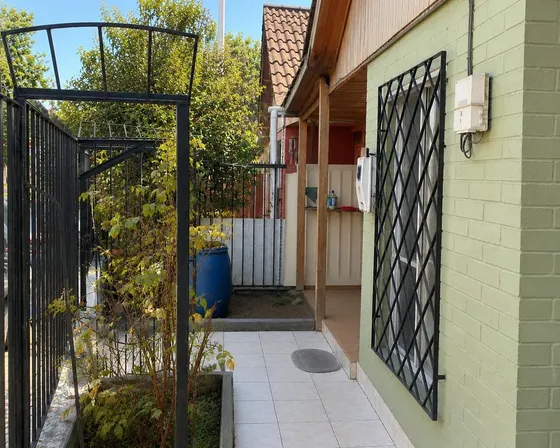 Arriendo Casa 3d/2b En Ciudad Satelite A Pasos De Todo