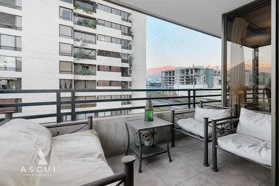 Depto En Venta De 2 Dorm, 2 Baños + Serv En Barrio Pio Xi