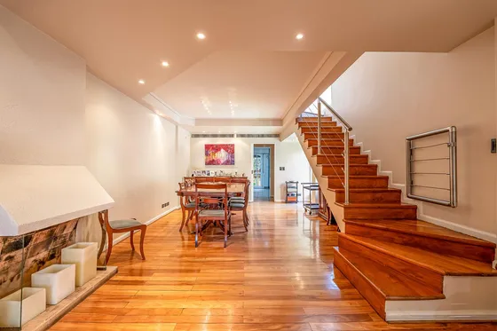 Duplex - Venta - 4 Amb - Suite - 2 Cocheras - Patio - Colegiales