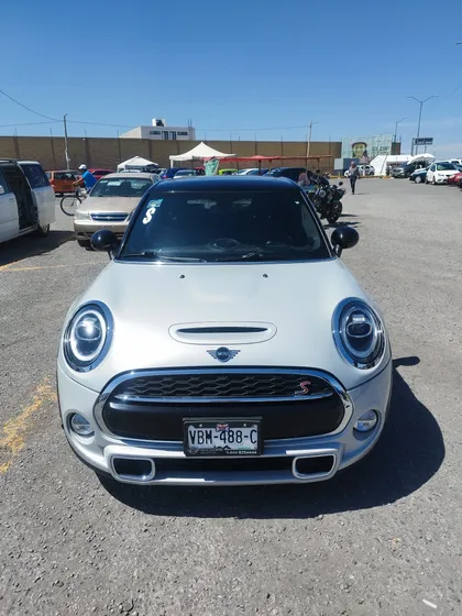 Mini Cooper S 2.0 Hot Chili 5 Puertas At