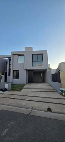 Dúplex A Estrenar 3 Dorm¡ En Lomas De Manantiales, Manantiales I