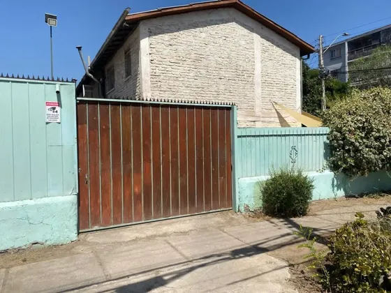 Oportunidad Casa En Venta En Avenida Carlos Valdovinos