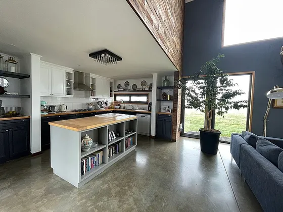 Casa Con Buena Conexión Y Linda Vista 