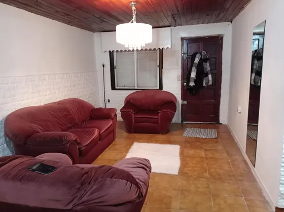 Casa Venta - 2 Dormitorios - 1 Baño - 330mts2 Totales - Sourigues