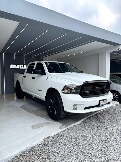 Ram Ram 1500 5.7 Hemi Sport Crew Cab V8 4x4