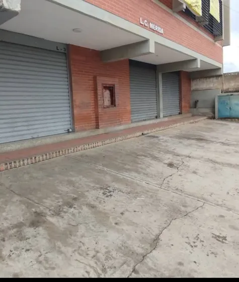 Local Comercial Ubicado Cerca De Zona Industrial San Diego 