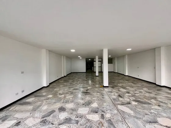 Local En Arriendo Restrepo