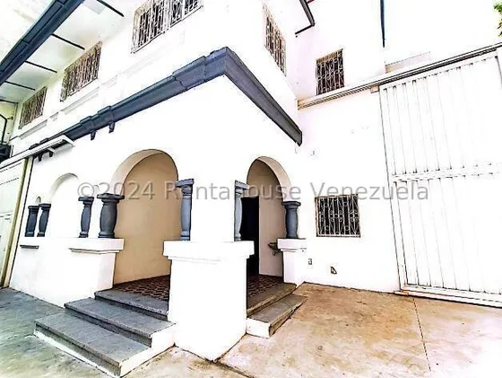 Se Vende Casa En Chacao Mls #24-18265