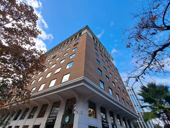 Oficina En Arriendo Amoblada 4 Privados &#43; 2 Baños Y Esta