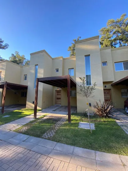 Venta Duplex Rincon De Mitre - Canning