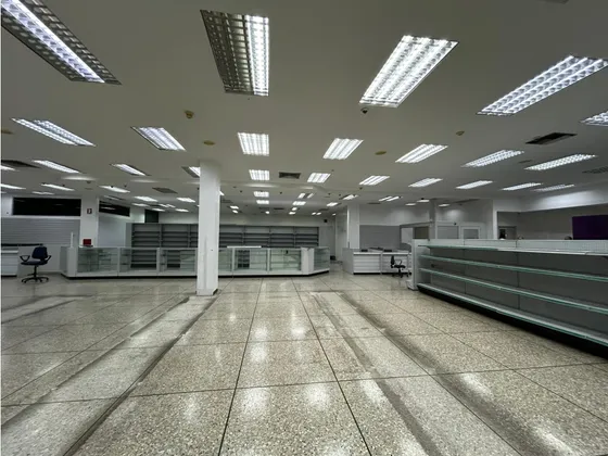 Mega Local Venta Alquiler En El Este De Barquisimeto