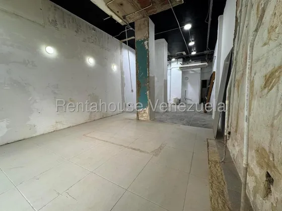 Chacao. Local En Alquiler A Pie De Calle. Negociable Mls#25-20733 Me