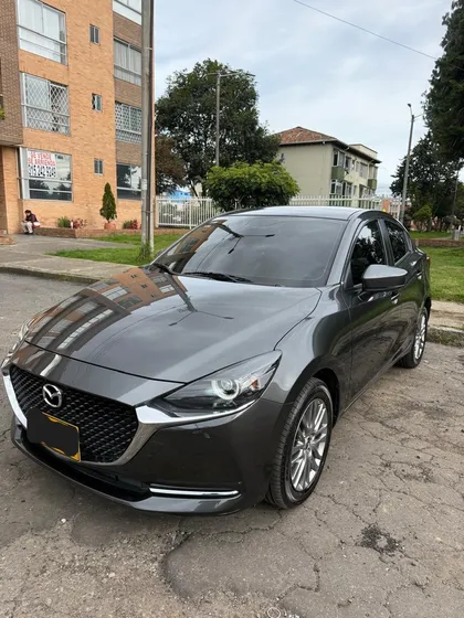 Mazda 2 1.5 Grand Touring Lx Sedan