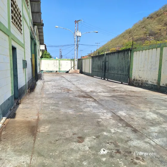 Alquiler De Galpón Industrial En La Av Intercomunal Barcelona Anzoátegui