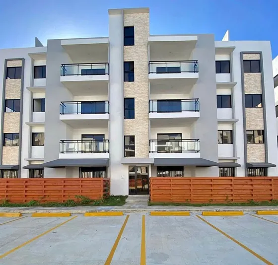 Se Renta Apartamento 2do Piso En La Autopista Las América (residencial Corales Del Caribe)