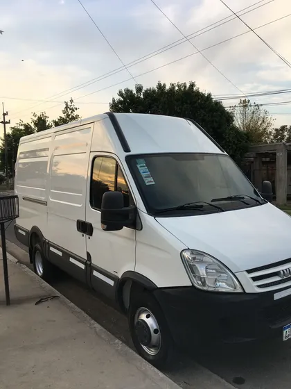 Iveco Daily 3.0 Furgon 55c16 H2 155cv 12.3m3 3300