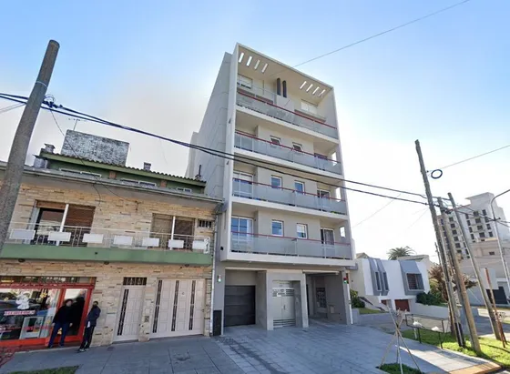 Dpto 2 Amb 65 M² Cub. - Tipo Duplex Al Frente- S.justo (ctro)
