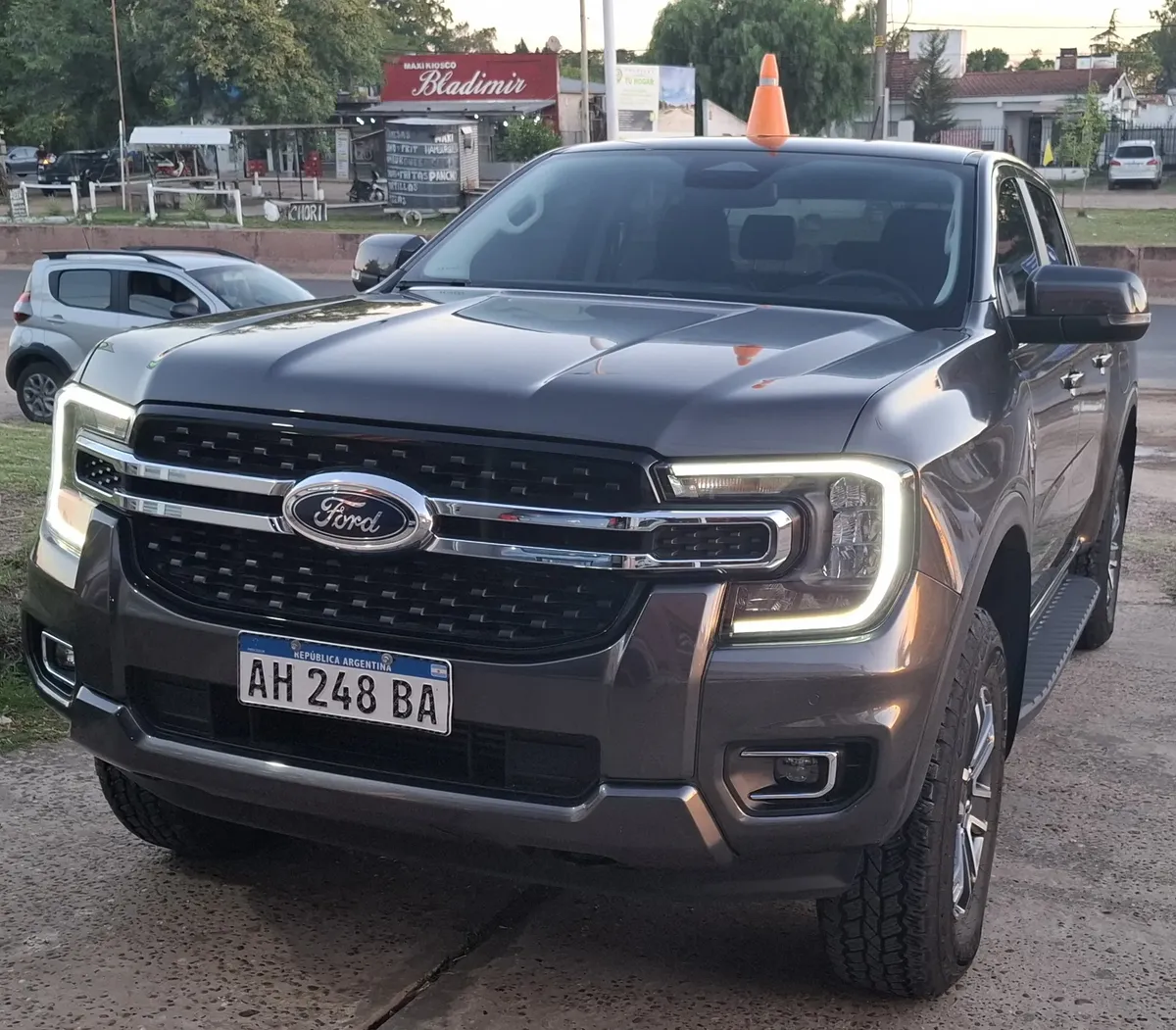 Ford Ranger RANGER DC XLT 2.0L BIT 4X4 10AT D