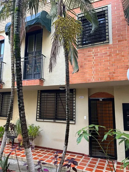 Townhouse En Tazajal A Remodelar   Resd Villa Florencia I