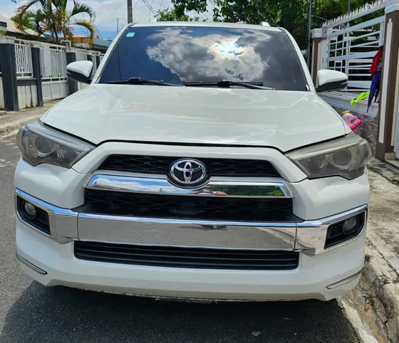 Toyota Runner Americano