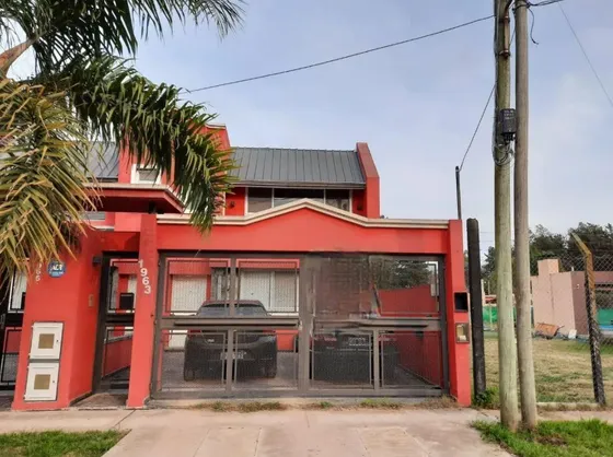 Casa Venta - 2 Dormitorios 2 Baños - 260mts2 Totales - Centro Agricola El Pato