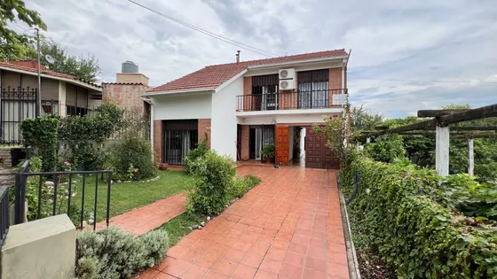 Casa  4 Dormitorios Mas Departamento, Venta, Centro, Villa Carlos Paz