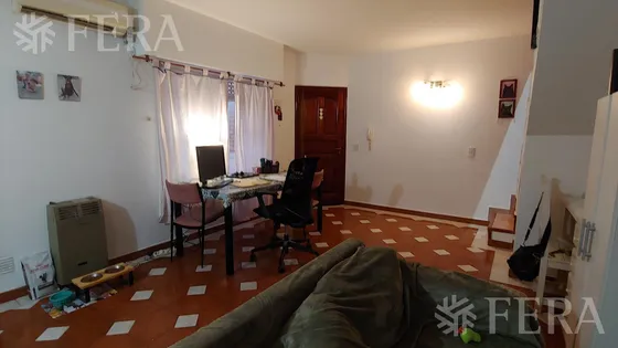 Venta De Departamento De 4 Ambientes Con Patio En Wilde