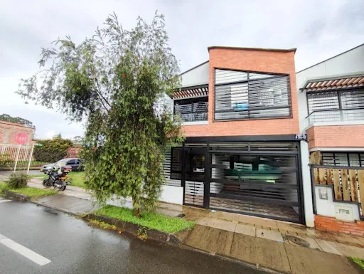 Casas En Arriendo La Ceja 643-8292337
