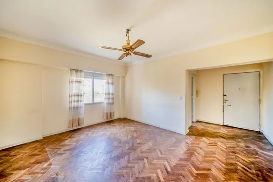 3 Ambientes Con Balcón En Venta En Parque Chacabuco