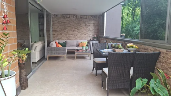 Vendo Amplio Apartamento En Sabaneta, Antioquia, Zona Plana, Sector El Carmelo