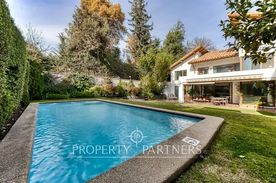 Espectacular Y Amplia Casa En Venta En Exclusivo C...