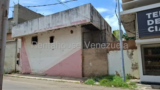 Local Comercial De 630 Mts2 En Venta En El Centro Cb
