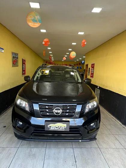 Nissan Frontier 2.3 Attack Cab. Dupla 4x4 Aut. 4p