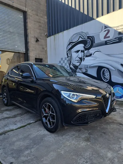 Alfa Romeo Stelvio 2.0 280cv At Q4 Veloce
