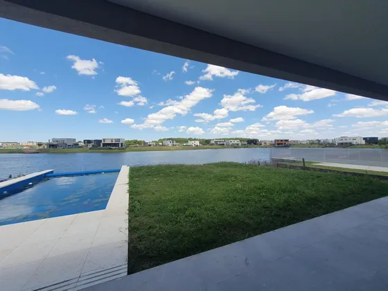 Casa En Venta En El Barrio Santa Ana Complejo Villa Nueva, Tigre