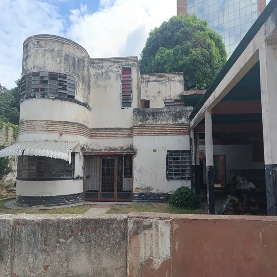 Mariana Castillo Vende Casa Comercial O Residencial Av Bolivar - Inc-426