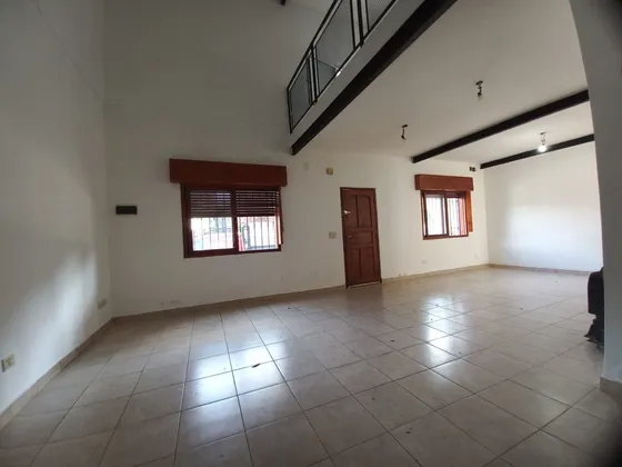  Venta Ph 3 Amb  Con Patio En Sáenz Peña 
