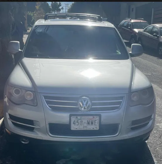 Volkswagen Touareg 4.2 V8 Tipt Climat Sis Nav 4x4 At